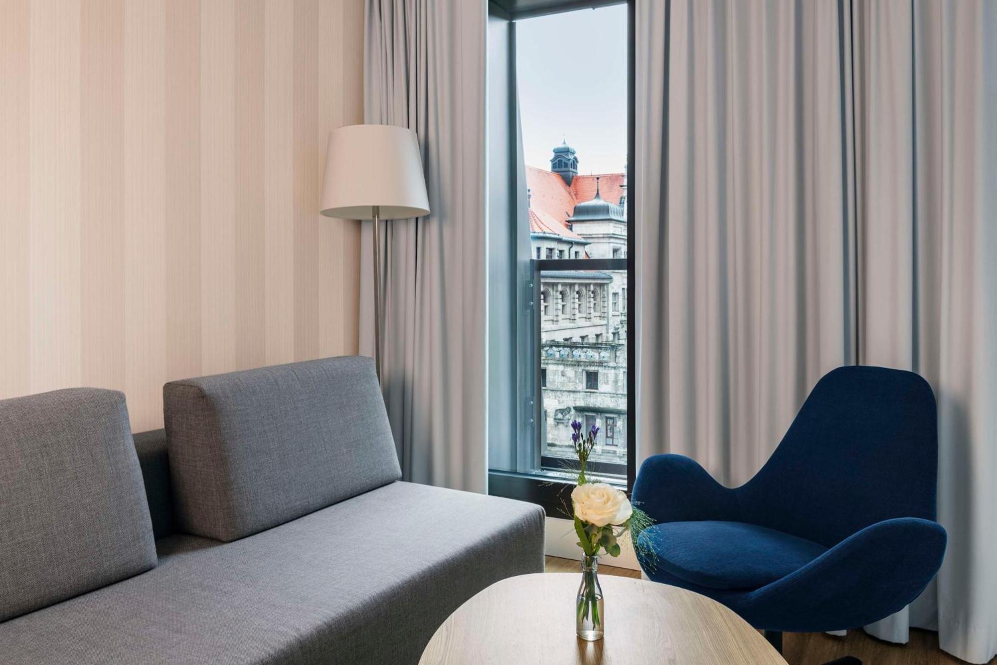 Nh Zentrum Hotel 4*